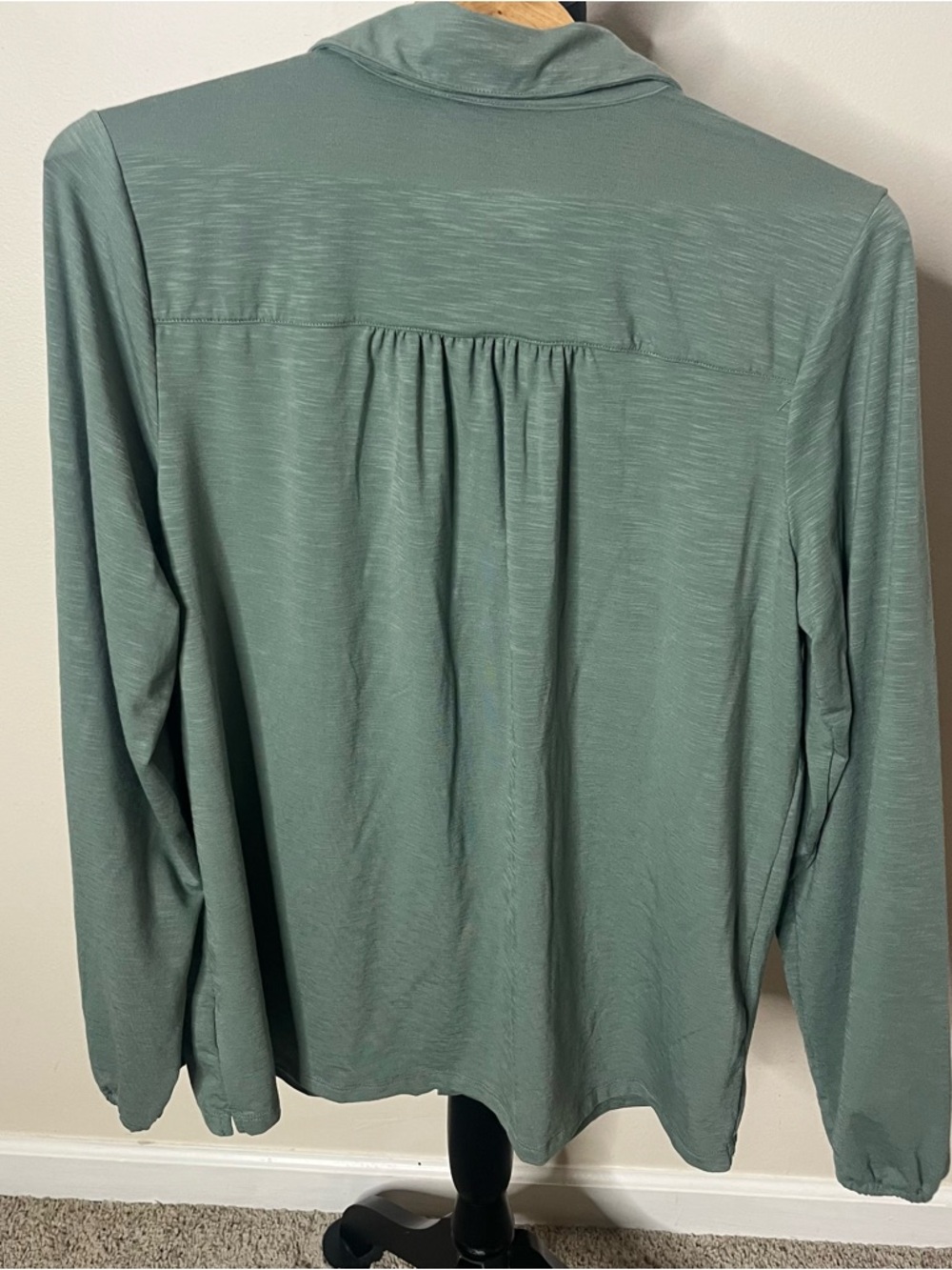 L.L Bean Women’s Camden Sage Green Button-Front Collar Shirt Sz M~NWT - Picture 10 of 12